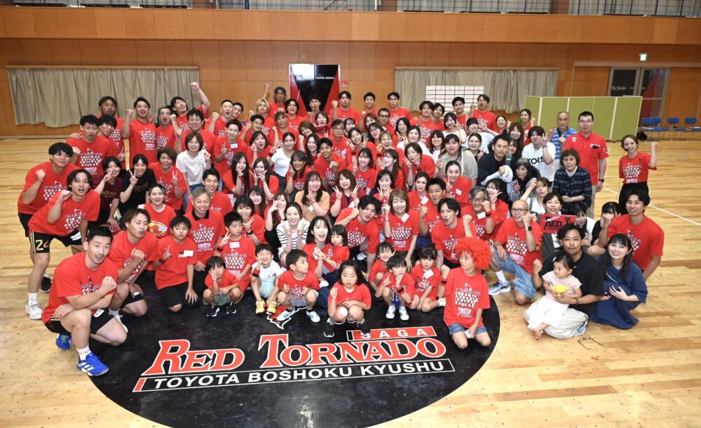 レットル「ファン感謝祭」大盛り上がり！　ファンと選手でゲーム対決