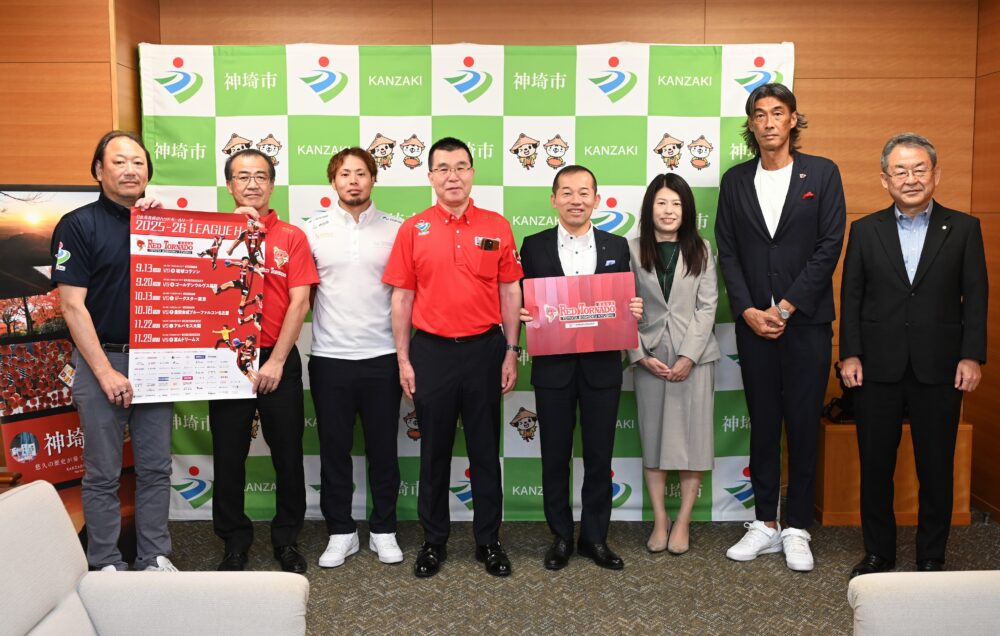 レットルが神埼市訪問 新シーズンの健闘誓う 神埼市長「初戦からしっかり応援」